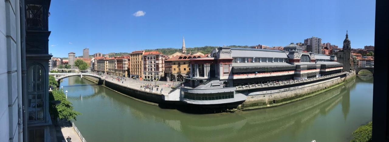 Old Town & River Bilbao Bagian luar foto